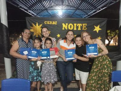 Noite de AutÃ³grafos reuniu centenas de pessoas em Rio Bonito do IguaÃ§u